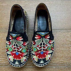 JOHNNY WAS ESPADRILLE SIZE 7.5